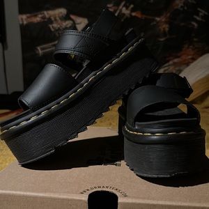 Platform doc marten Voss sandals